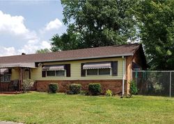Pre-foreclosure in  CANDLEWOOD CIR Chesapeake, VA 23324