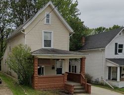 Pre-foreclosure Listing in MAPLE AVE SE MASSILLON, OH 44646