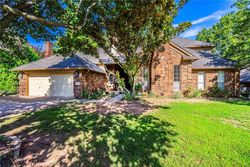 Pre-foreclosure in  FOX COVE CT Edmond, OK 73034