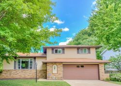 Pre-foreclosure in  HEMLOCK LN Cleveland, OH 44130