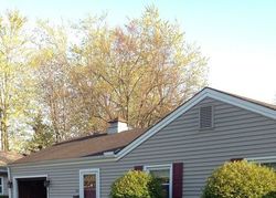 Pre-foreclosure in  BRIDLE LN Berea, OH 44017