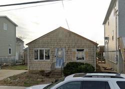  S 7th St, Lindenhurst NY