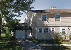 Pre-foreclosure Listing in ARNOLD ST WESTHAMPTON BEACH, NY 11978