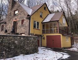 Pre-foreclosure Listing in GOLF DR CANADENSIS, PA 18325