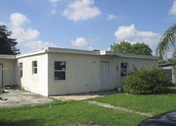 Pre-foreclosure in  SW 213TH TER Miami, FL 33177