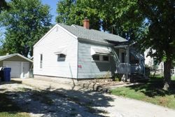 Pre-foreclosure Listing in LINCOLN AVE EAST ALTON, IL 62024