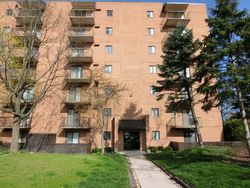 Pre-foreclosure Listing in LAKE BLUFF DR UNIT 101 TINLEY PARK, IL 60477