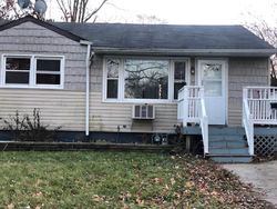 Pre-foreclosure in  DAKOTA RD Waukegan, IL 60087
