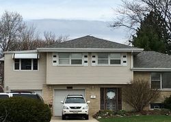 Pre-foreclosure in  E ROOSEVELT RD Wheaton, IL 60187