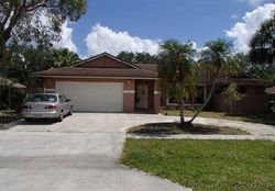 Pre-foreclosure in  YARMOUTH DR West Palm Beach, FL 33414