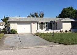 Pre-foreclosure in  WHITE OAK LN Port Richey, FL 34668