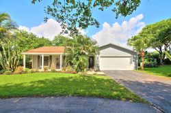  S Seacrest Blvd, Boynton Beach FL