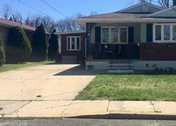 Pre-foreclosure in  LINCOLN AVE Bellmawr, NJ 08031