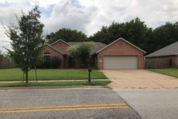 Pre-foreclosure Listing in N HATTERLY LN FAYETTEVILLE, AR 72704