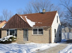 Pre-foreclosure in  N 73RD ST Milwaukee, WI 53218