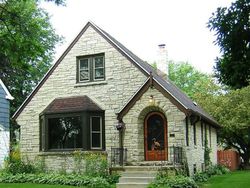 Pre-foreclosure in  N 57TH ST Milwaukee, WI 53216