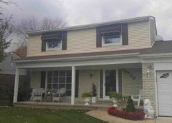 Pre-foreclosure in  HERITAGE DR Trenton, MI 48183