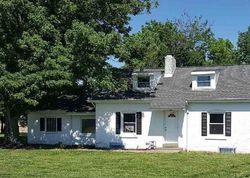 Pre-foreclosure in  N GREEN RIVER RD Evansville, IN 47725
