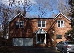 Pre-foreclosure in  KINGSTON DR Belleville, IL 62223