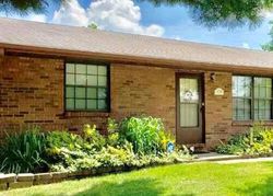 Pre-foreclosure Listing in BALTES DR BELLEVILLE, IL 62221