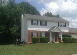 Pre-foreclosure in  GREENFIELD DR Belleville, IL 62221