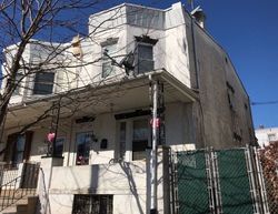 Pre-foreclosure in  VANDIKE ST Philadelphia, PA 19135