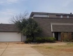Pre-foreclosure in  N HEIDI DR Edmond, OK 73012