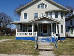 Pre-foreclosure in  WINTHROP ST Toledo, OH 43620