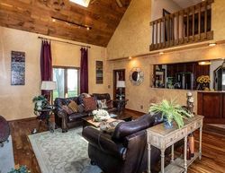 Pre-foreclosure in  HIDDEN PINES CT Buffalo, NY 14221