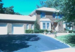 Pre-foreclosure in  TOWNLINE RD Nesconset, NY 11767