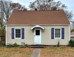 Pre-foreclosure Listing in BELVEDERE RD NORTH HAVEN, CT 06473
