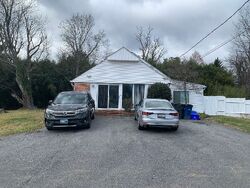Pre-foreclosure in  BURBANK DR Potomac, MD 20854