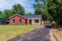 Pre-foreclosure in  HALE RD Mobile, AL 36608