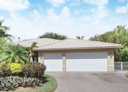 Pre-foreclosure in  SW 74TH AVE Miami, FL 33157