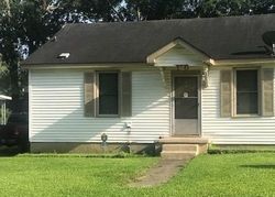 Pre-foreclosure in  JEAN ST Baton Rouge, LA 70805