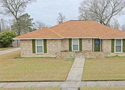 Pre-foreclosure in  WILLOWRIDGE AVE Baton Rouge, LA 70817