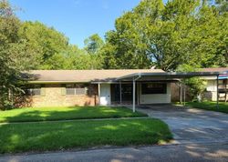 Pre-foreclosure in  MEADOWBROOK AVE Baton Rouge, LA 70810