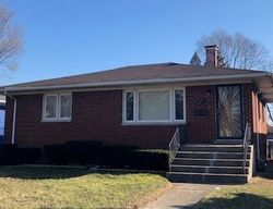 Pre-foreclosure in  CLYDE AVE Calumet City, IL 60409