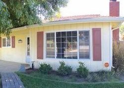 Pre-foreclosure Listing in E BIRCH AVE HANFORD, CA 93230