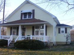 Pre-foreclosure in  LIBERTY RD Campbellsville, KY 42718