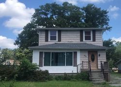 Pre-foreclosure Listing in W 5TH ST BENTON, IL 62812