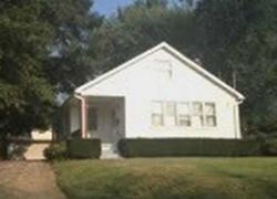 Pre-foreclosure Listing in N 7TH ST BOONVILLE, IN 47601