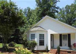 Pre-foreclosure Listing in CHARTERHOUSE AVE PIEDMONT, SC 29673