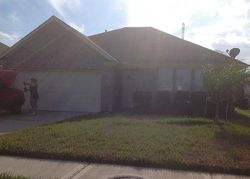 Pre-foreclosure in  ELDERBERRY DR Dickinson, TX 77539