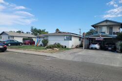 Pre-foreclosure in  CHERRY AVE Sanger, CA 93657