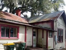 Pre-foreclosure in  E LAKE ST Umatilla, FL 32784