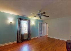 Pre-foreclosure Listing in REED ST STRATFORD, CT 06614