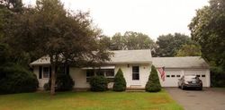 Pre-foreclosure Listing in LAKE RD WOODBURY, CT 06798