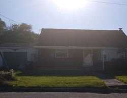 Pre-foreclosure Listing in PLEASANT VIEW DR HANOVER, PA 17331