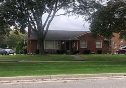  S Trenton Dr, Trenton MI